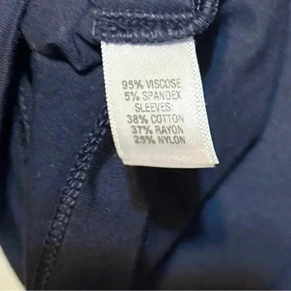 St. John viscose and lace top - Picture 6 of 6